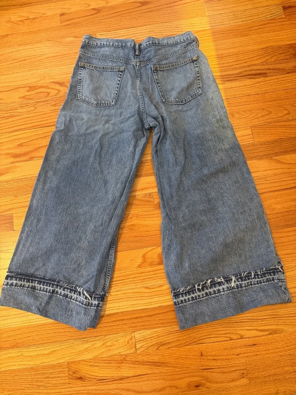 Gap Wide-Leg Midrise Jeans - Picture 4 of 6